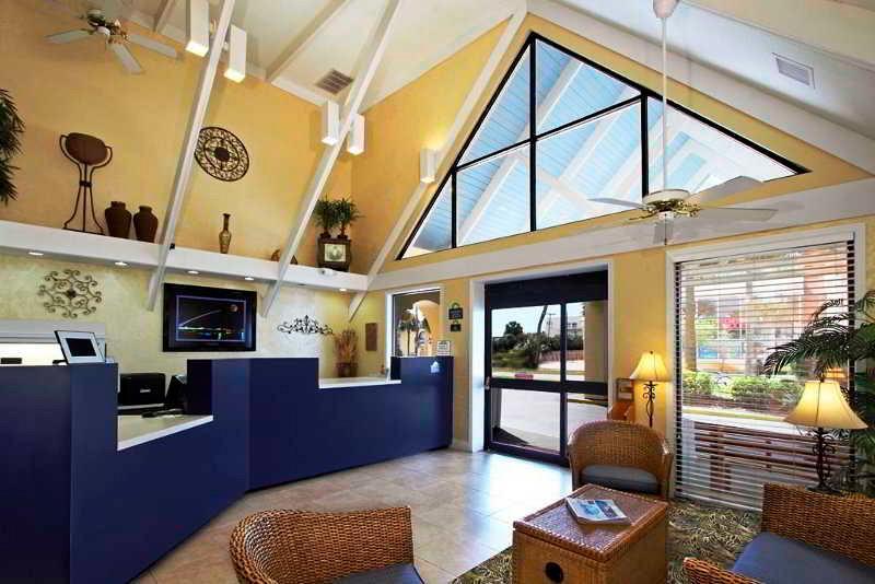 Days Inn By Wyndham Cocoa Beach Port Canaveral Dış mekan fotoğraf
